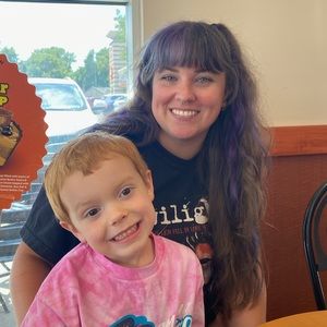 Meet your Posher, Cheyla